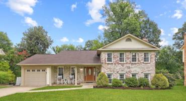 12203 OAKWOOD DR, WOODBRIDGE, Virginia 22192, 5 Bedrooms Bedrooms, ,2 BathroomsBathrooms,Residential,For sale,12203 OAKWOOD DR,VAPW2100090 MLS # VAPW2100090