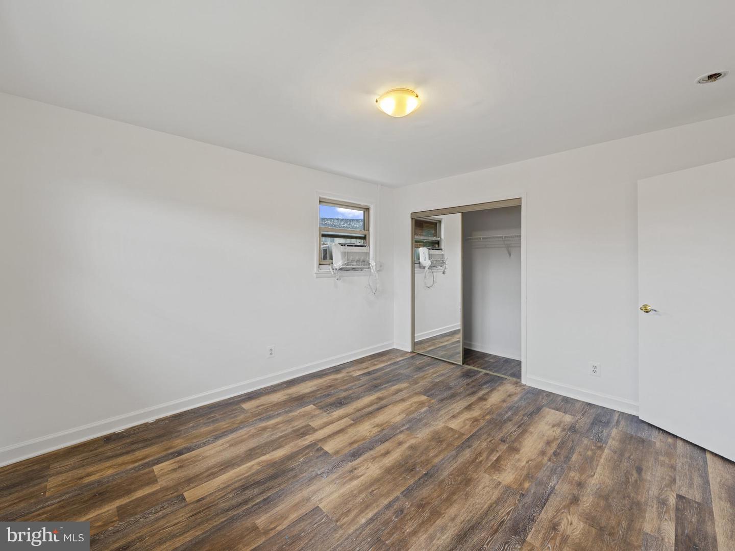 2030 N WOODROW ST #11, ARLINGTON, Virginia 22207, 1 Bedroom Bedrooms, 2 Rooms Rooms,1 BathroomBathrooms,Residential,For sale,2030 N WOODROW ST #11,VAAR2061576 MLS # VAAR2061576
