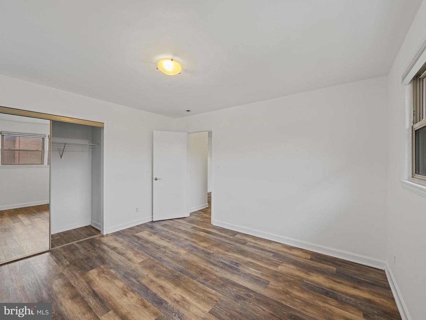 2030 N WOODROW ST #11, ARLINGTON, Virginia 22207, 1 Bedroom Bedrooms, 2 Rooms Rooms,1 BathroomBathrooms,Residential,For sale,2030 N WOODROW ST #11,VAAR2061576 MLS # VAAR2061576
