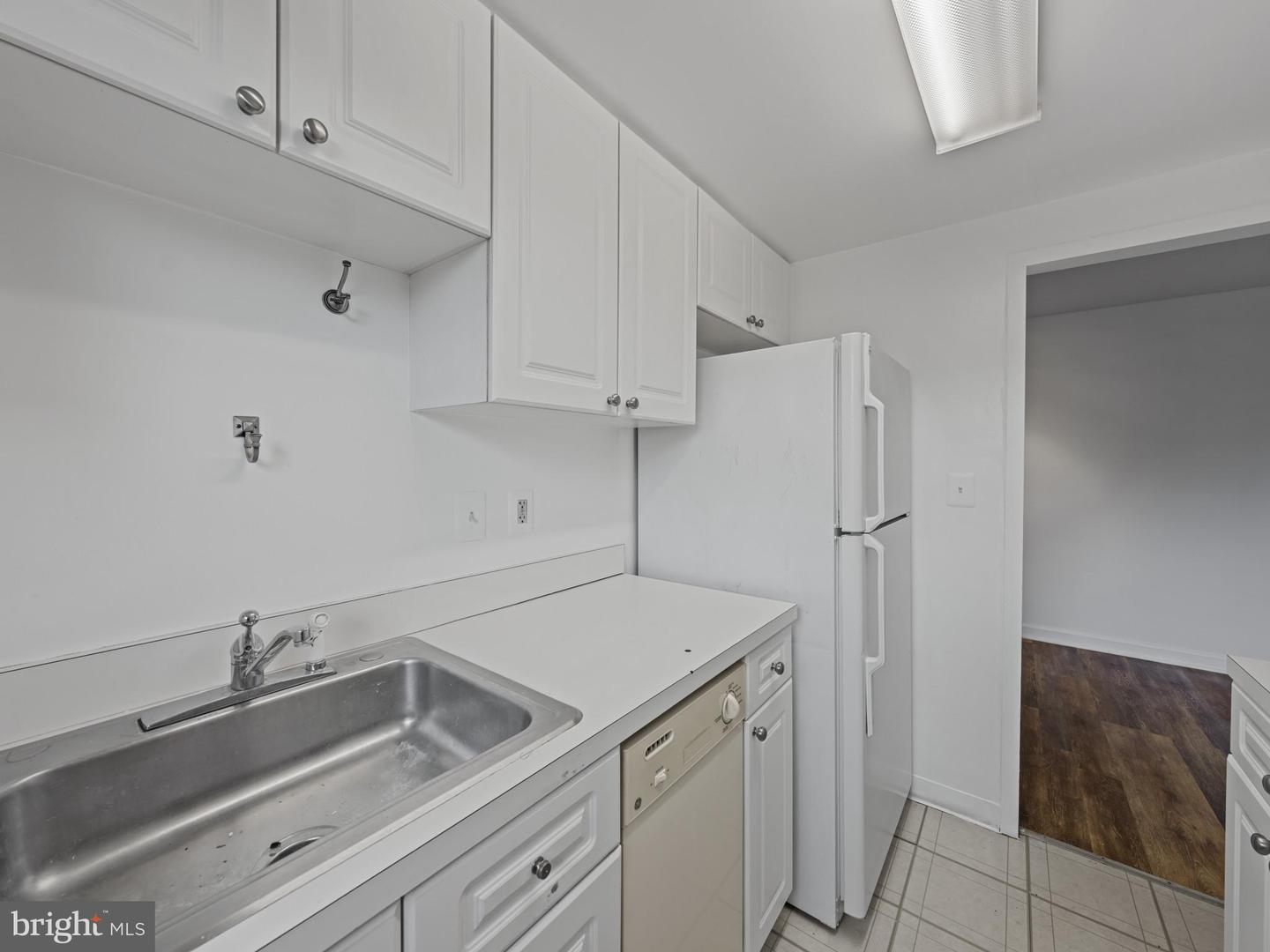 2030 N WOODROW ST #11, ARLINGTON, Virginia 22207, 1 Bedroom Bedrooms, 2 Rooms Rooms,1 BathroomBathrooms,Residential,For sale,2030 N WOODROW ST #11,VAAR2061576 MLS # VAAR2061576