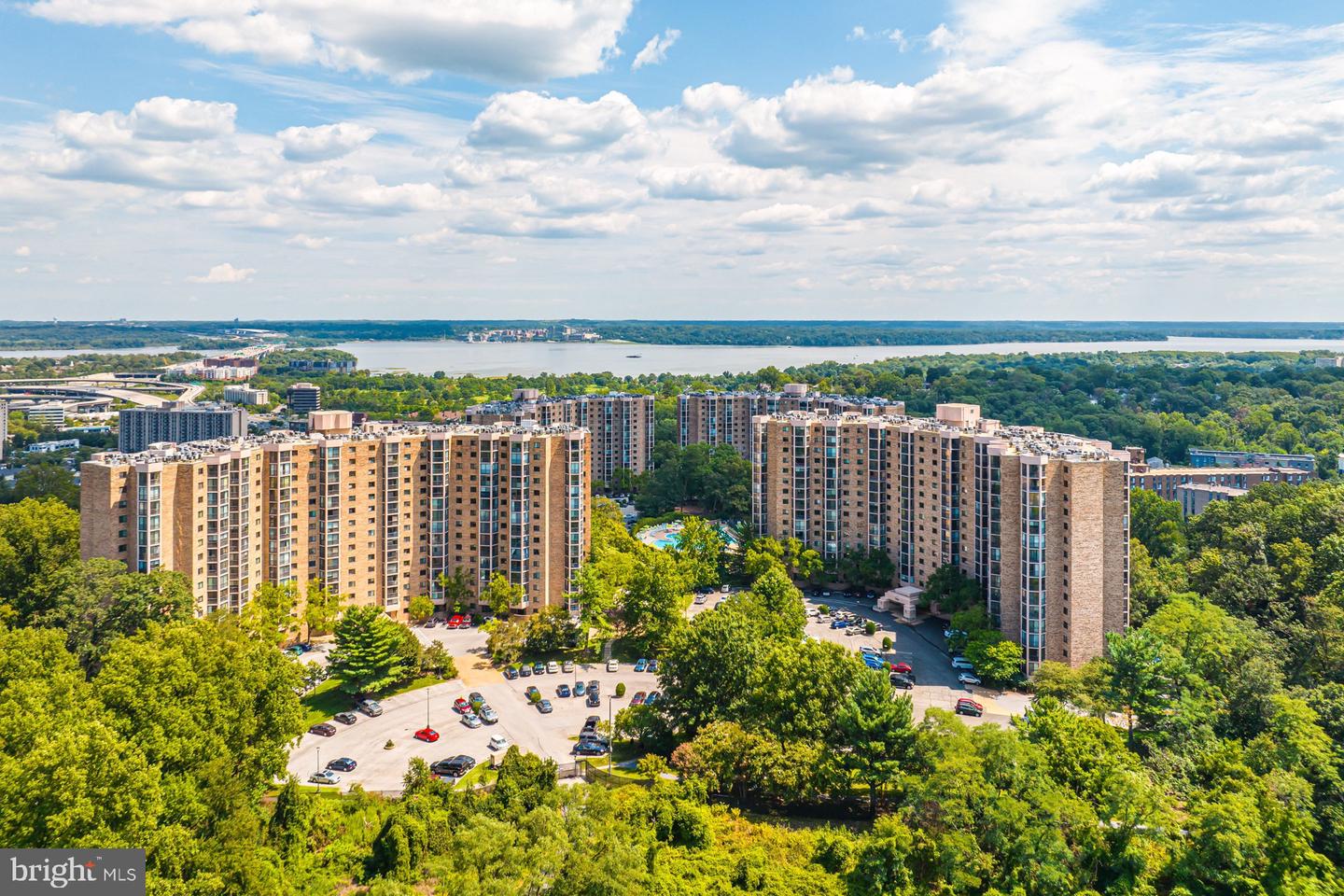 5903 MOUNT EAGLE DR #303, ALEXANDRIA, Virginia 22303, 1 Bedroom Bedrooms, 3 Rooms Rooms,1 BathroomBathrooms,Residential,For sale,5903 MOUNT EAGLE DR #303,VAFX2258900 MLS # VAFX2258900