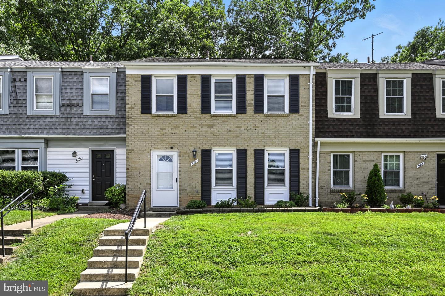 907 WINDSOR CT, STERLING, Virginia 20164, 3 Bedrooms Bedrooms, ,1 BathroomBathrooms,Residential,For sale,907 WINDSOR CT,VALO2103836 MLS # VALO2103836