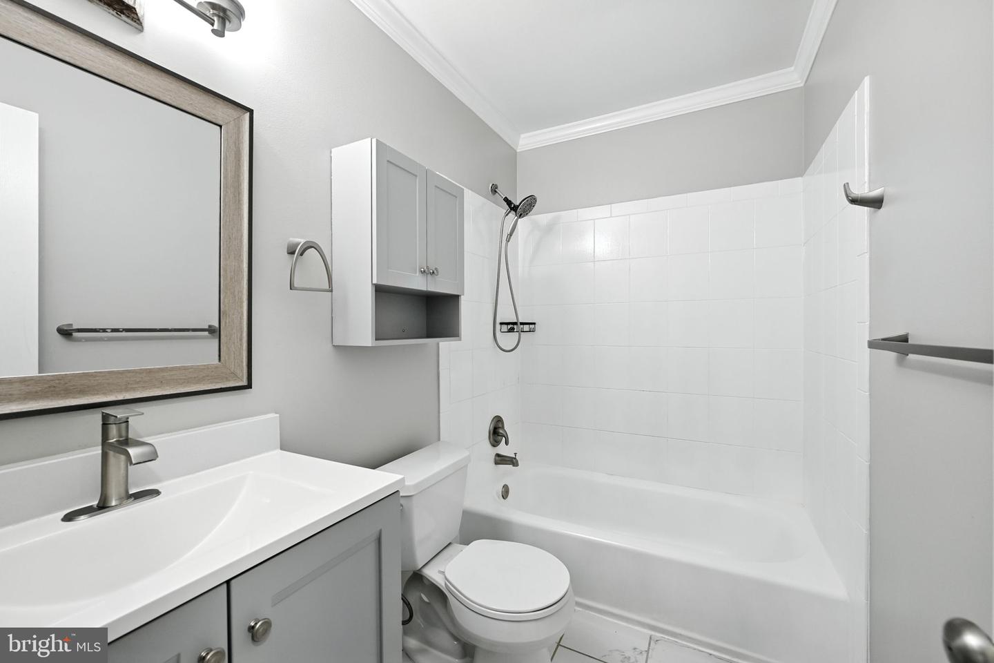 907 WINDSOR CT, STERLING, Virginia 20164, 3 Bedrooms Bedrooms, ,1 BathroomBathrooms,Residential,For sale,907 WINDSOR CT,VALO2103836 MLS # VALO2103836