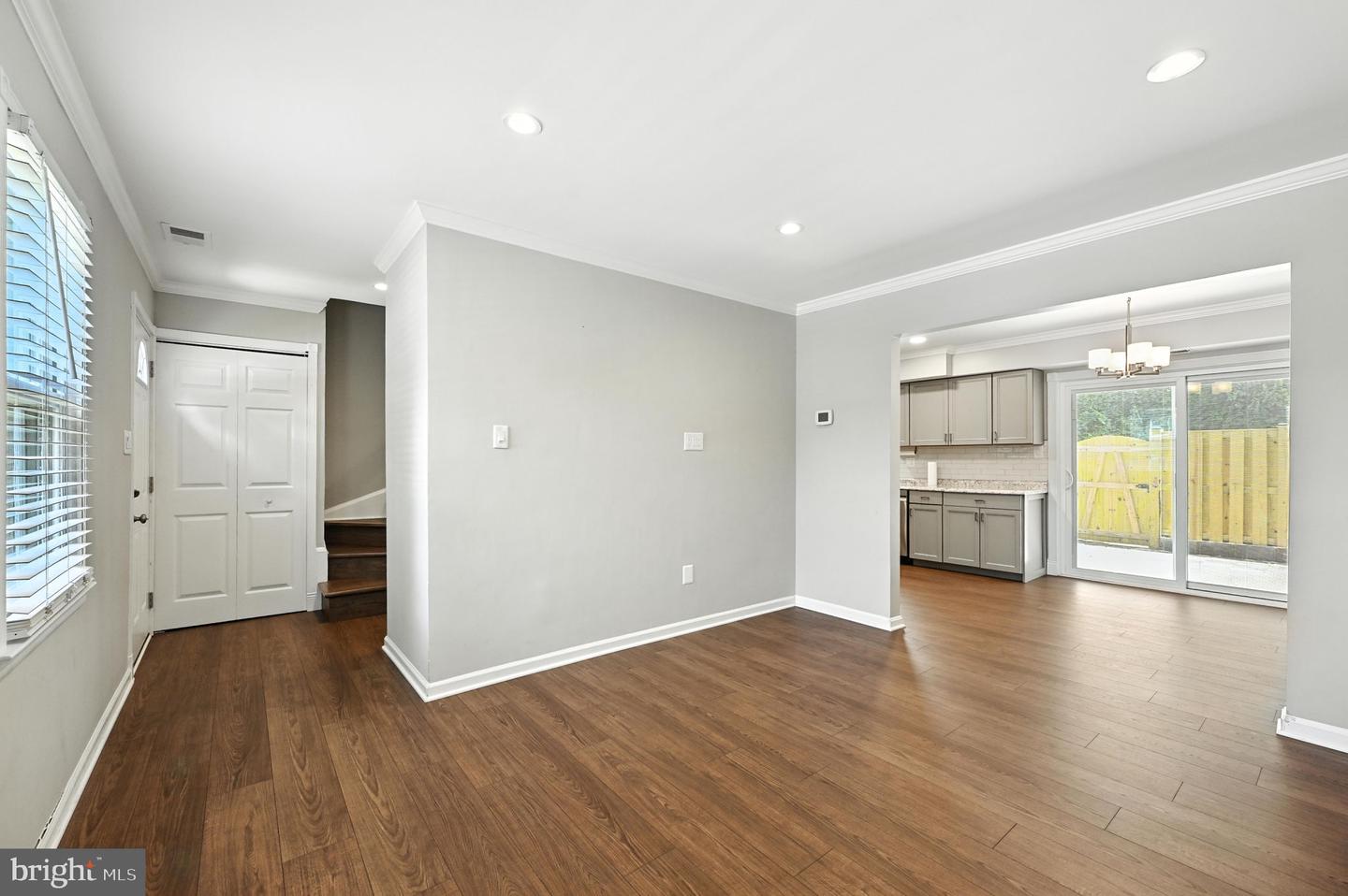 907 WINDSOR CT, STERLING, Virginia 20164, 3 Bedrooms Bedrooms, ,1 BathroomBathrooms,Residential,For sale,907 WINDSOR CT,VALO2103836 MLS # VALO2103836