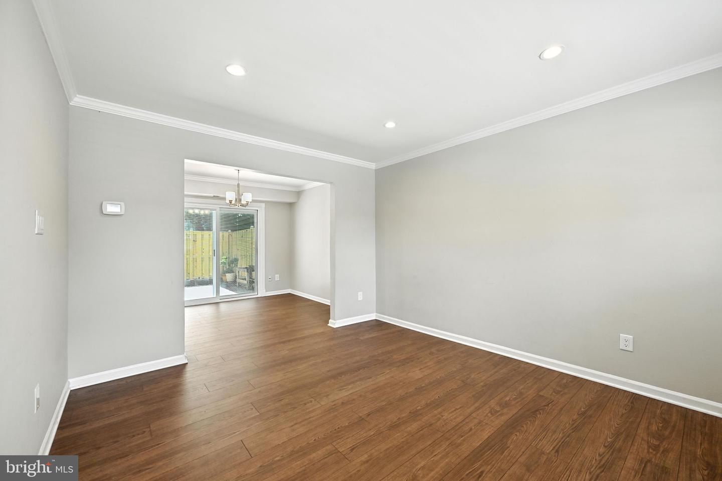 907 WINDSOR CT, STERLING, Virginia 20164, 3 Bedrooms Bedrooms, ,1 BathroomBathrooms,Residential,For sale,907 WINDSOR CT,VALO2103836 MLS # VALO2103836