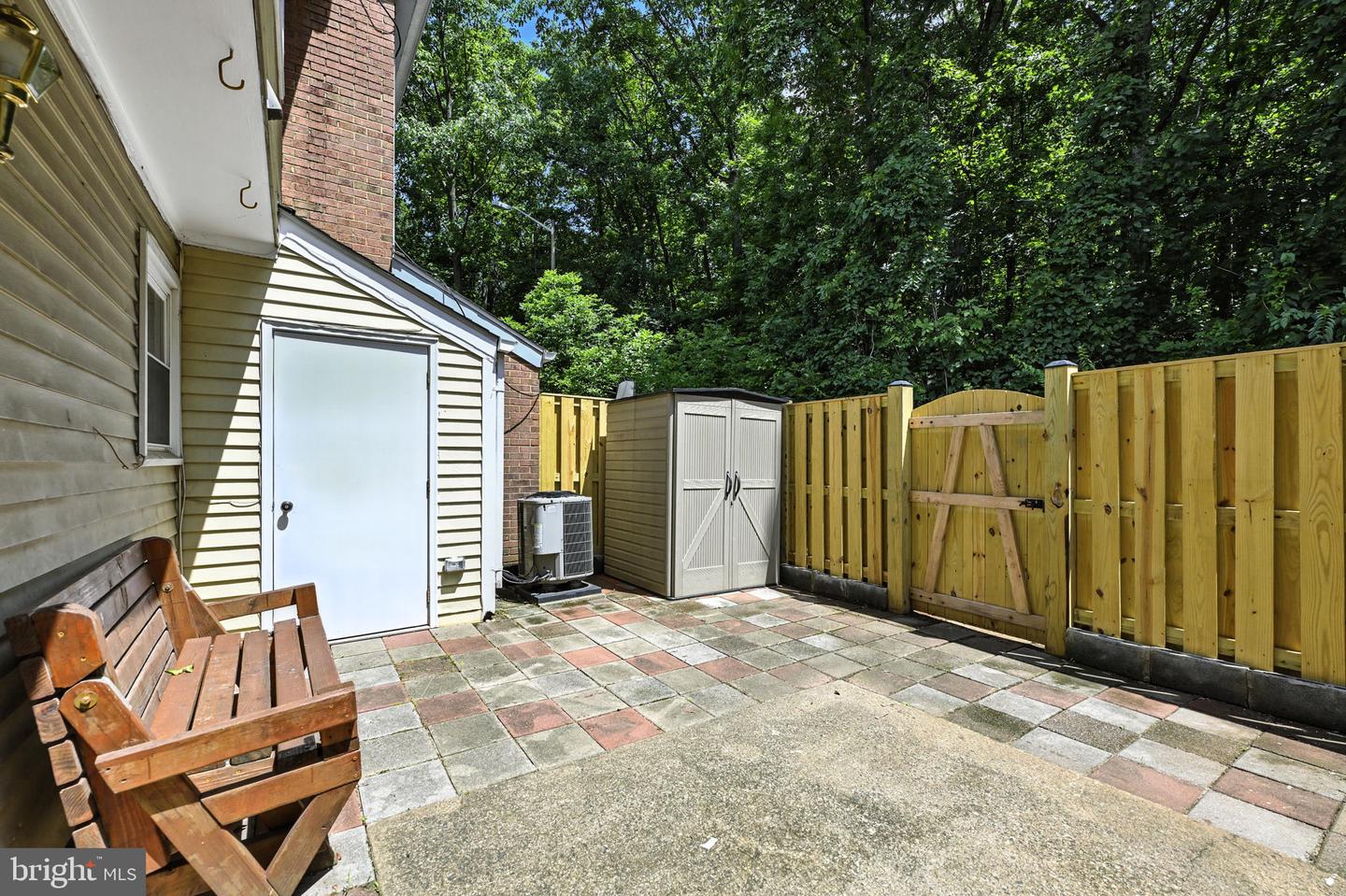 907 WINDSOR CT, STERLING, Virginia 20164, 3 Bedrooms Bedrooms, ,1 BathroomBathrooms,Residential,For sale,907 WINDSOR CT,VALO2103836 MLS # VALO2103836