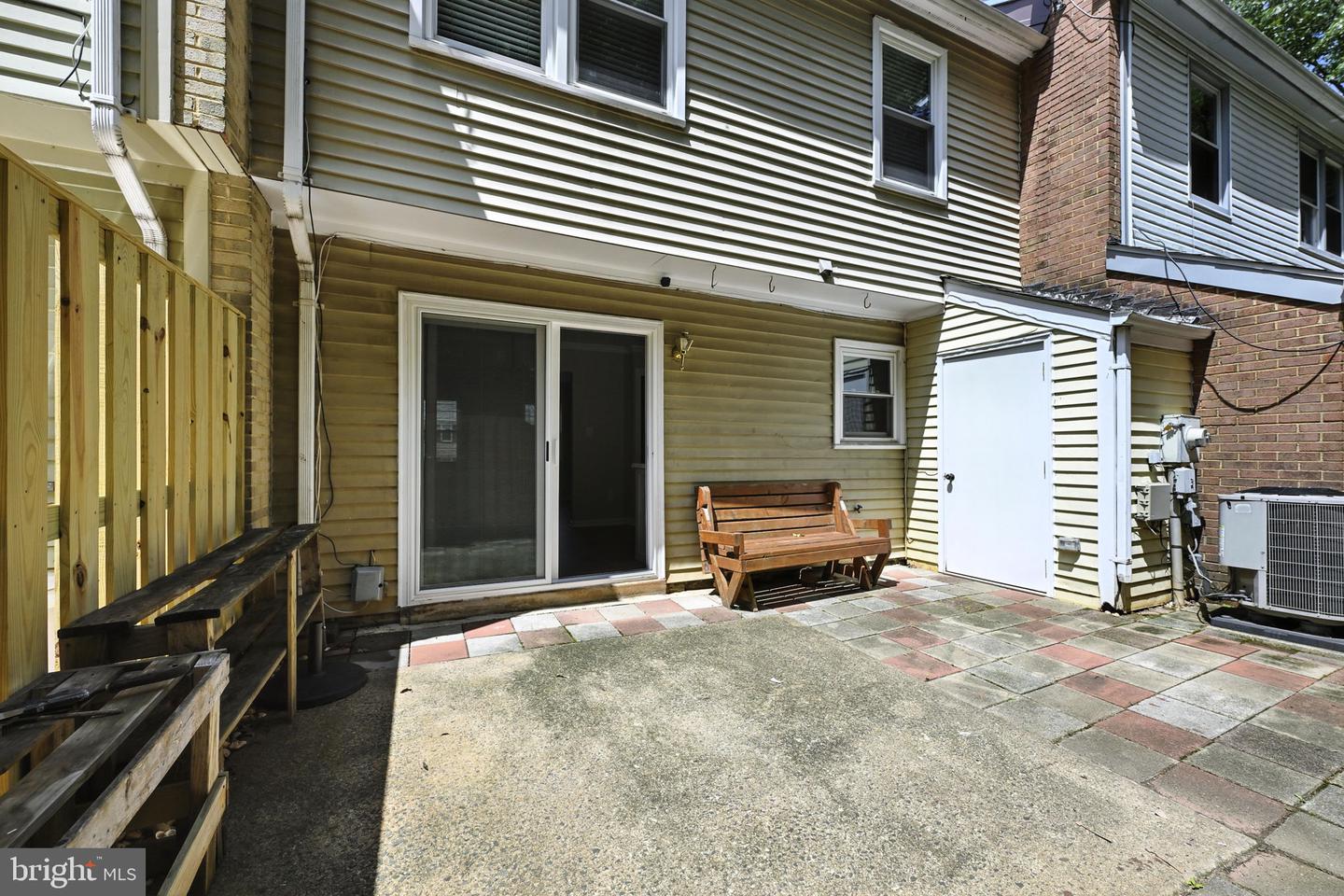 907 WINDSOR CT, STERLING, Virginia 20164, 3 Bedrooms Bedrooms, ,1 BathroomBathrooms,Residential,For sale,907 WINDSOR CT,VALO2103836 MLS # VALO2103836