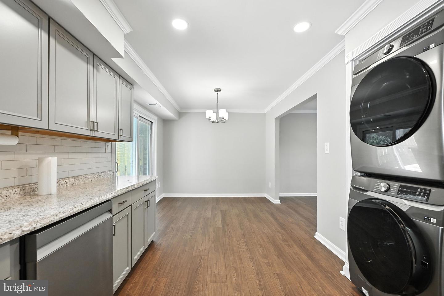 907 WINDSOR CT, STERLING, Virginia 20164, 3 Bedrooms Bedrooms, ,1 BathroomBathrooms,Residential,For sale,907 WINDSOR CT,VALO2103836 MLS # VALO2103836