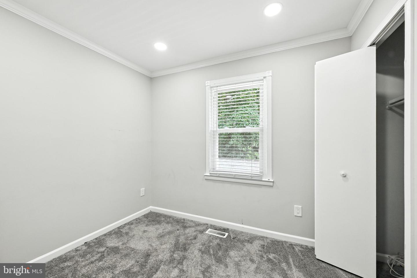 907 WINDSOR CT, STERLING, Virginia 20164, 3 Bedrooms Bedrooms, ,1 BathroomBathrooms,Residential,For sale,907 WINDSOR CT,VALO2103836 MLS # VALO2103836
