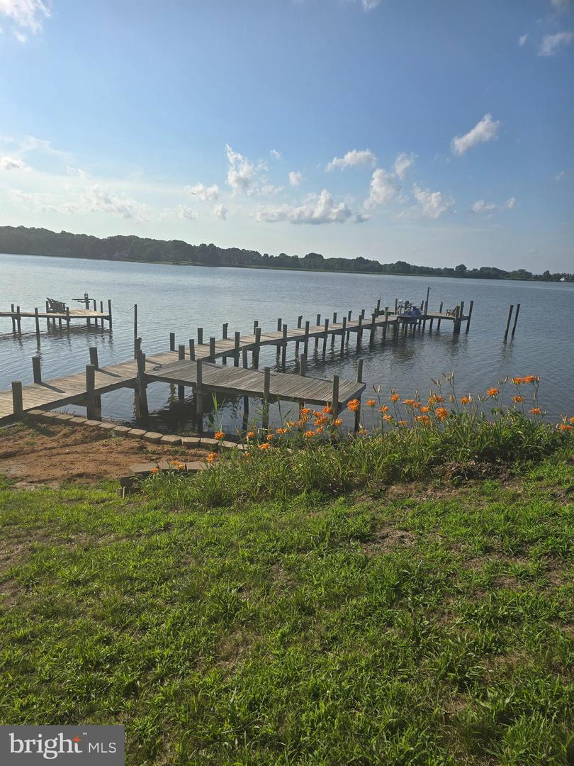 441 BENTON POINT RD, TAPPAHANNOCK, Virginia 22560, 3 Bedrooms Bedrooms, ,2 BathroomsBathrooms,Residential,For sale,441 BENTON POINT RD,VAES2002000 MLS # VAES2002000