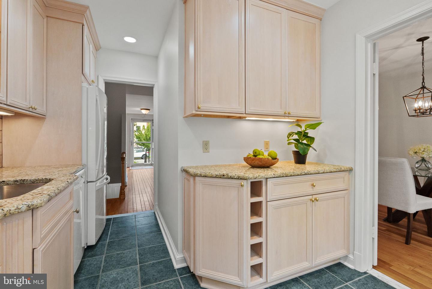 6321 BARRISTER PL, ALEXANDRIA, Virginia 22307, 3 Bedrooms Bedrooms, ,3 BathroomsBathrooms,Residential,For sale,6321 BARRISTER PL,VAFX2259504 MLS # VAFX2259504