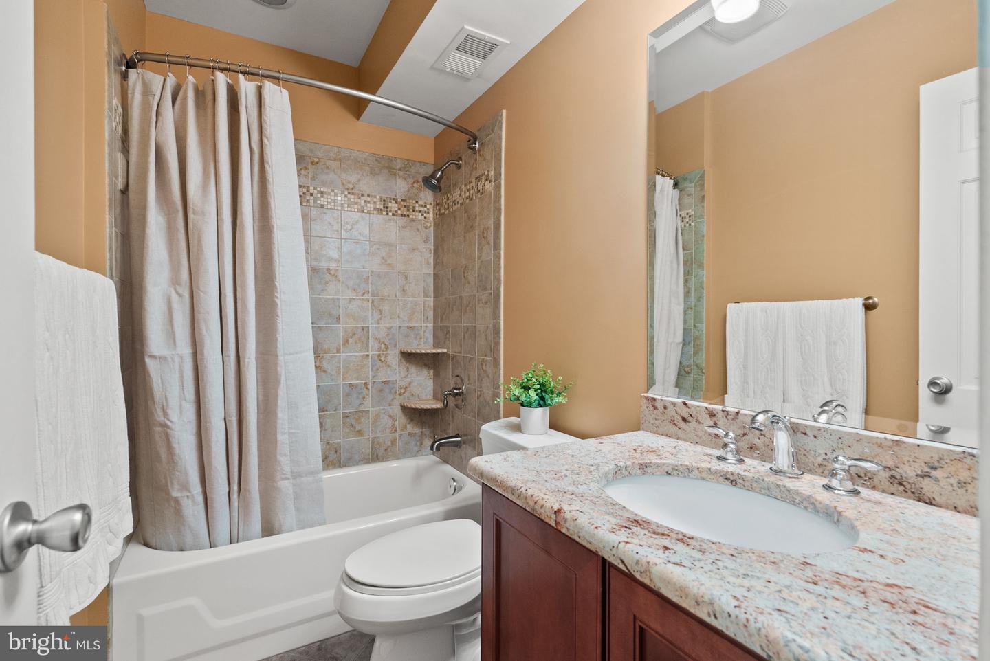 6321 BARRISTER PL, ALEXANDRIA, Virginia 22307, 3 Bedrooms Bedrooms, ,3 BathroomsBathrooms,Residential,For sale,6321 BARRISTER PL,VAFX2259504 MLS # VAFX2259504