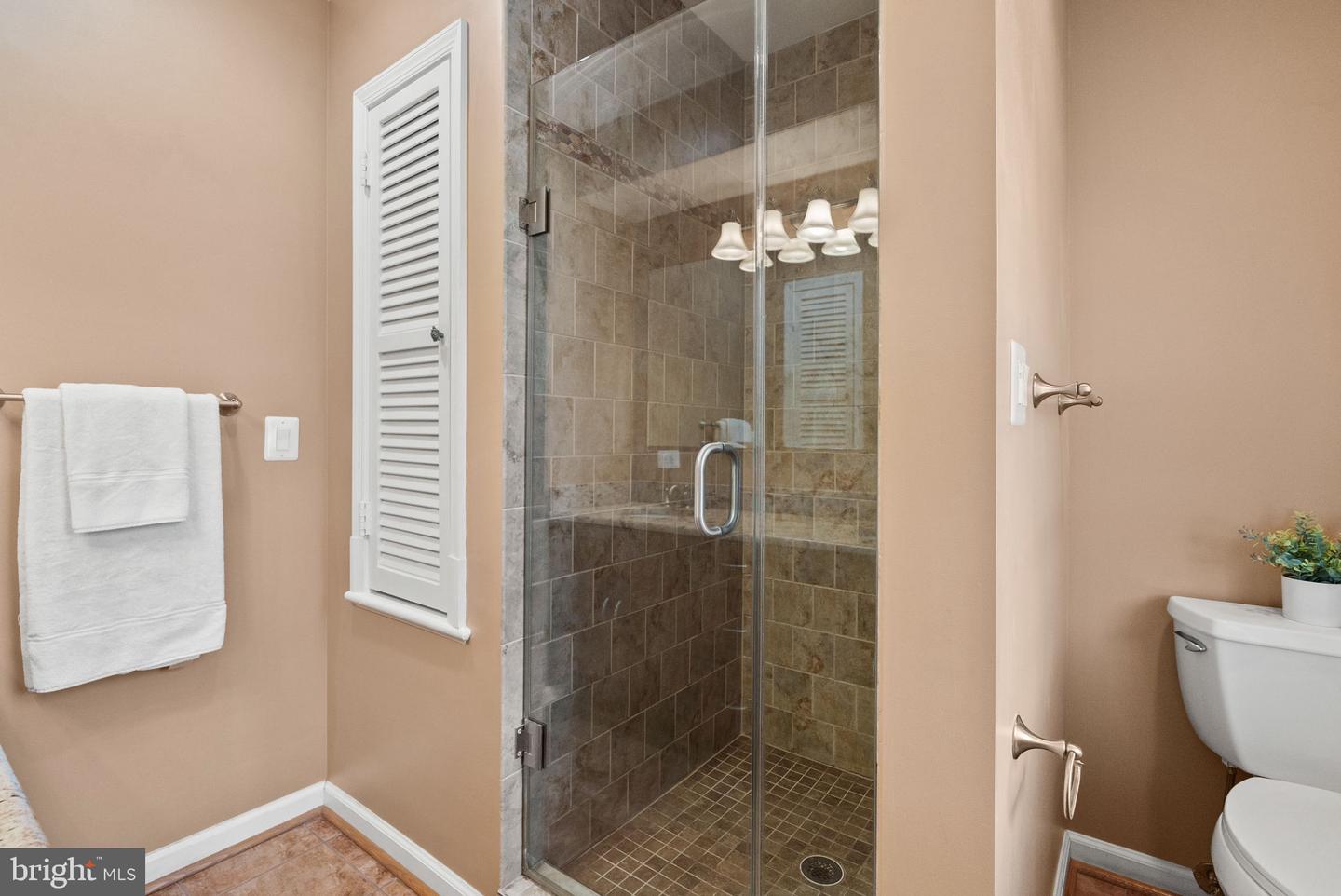 6321 BARRISTER PL, ALEXANDRIA, Virginia 22307, 3 Bedrooms Bedrooms, ,3 BathroomsBathrooms,Residential,For sale,6321 BARRISTER PL,VAFX2259504 MLS # VAFX2259504