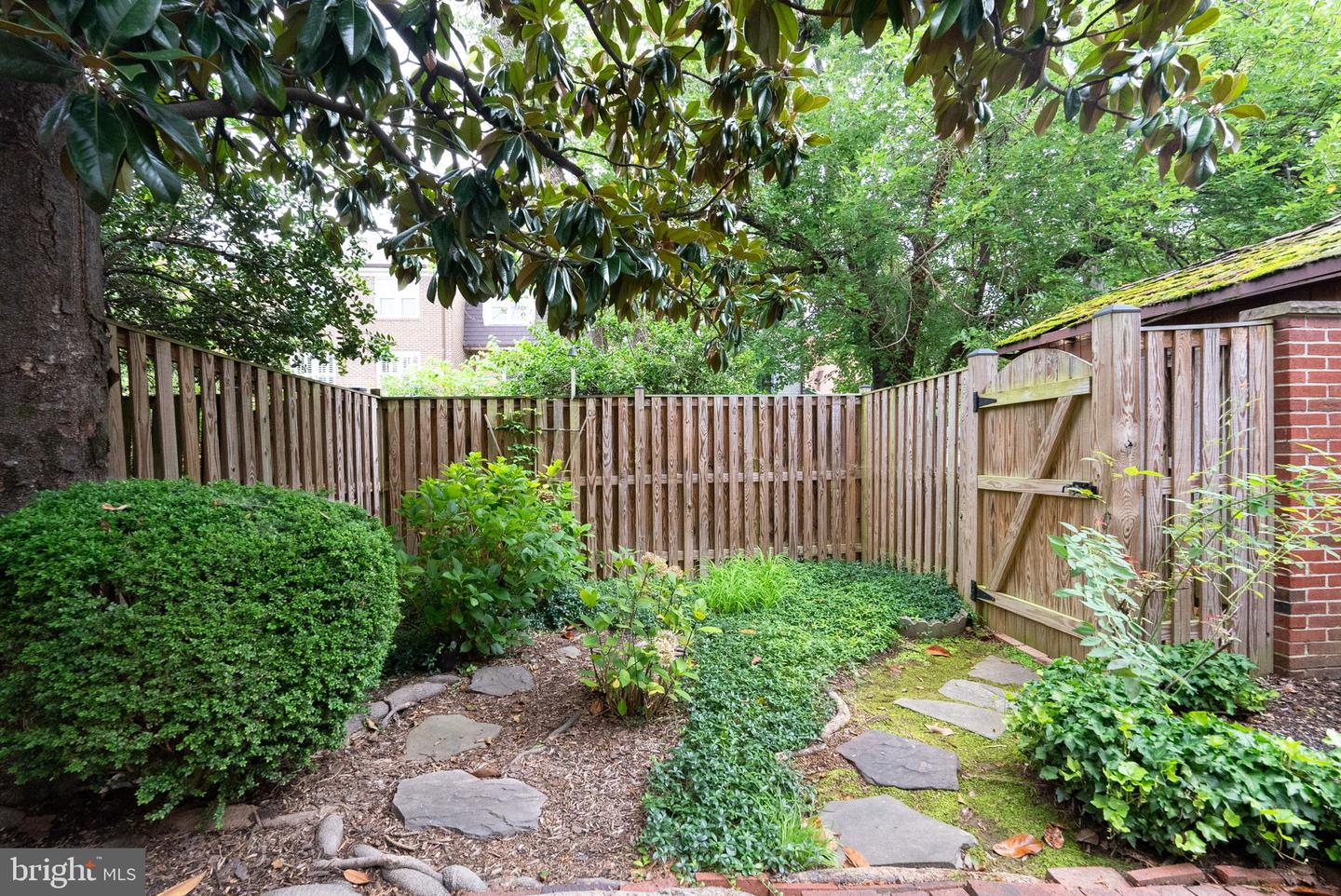 6321 BARRISTER PL, ALEXANDRIA, Virginia 22307, 3 Bedrooms Bedrooms, ,3 BathroomsBathrooms,Residential,For sale,6321 BARRISTER PL,VAFX2259504 MLS # VAFX2259504