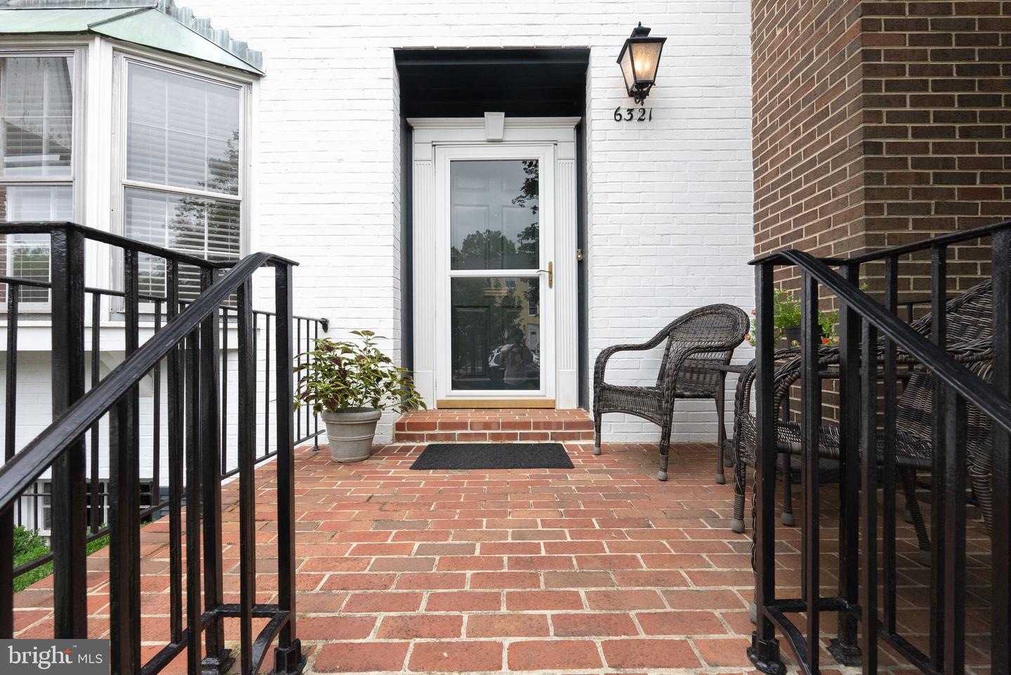 6321 BARRISTER PL, ALEXANDRIA, Virginia 22307, 3 Bedrooms Bedrooms, ,3 BathroomsBathrooms,Residential,For sale,6321 BARRISTER PL,VAFX2259504 MLS # VAFX2259504