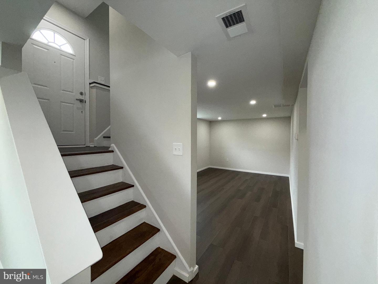 9411 BLACKSTONE RD, MANASSAS, Virginia 20110, 4 Bedrooms Bedrooms, ,3 BathroomsBathrooms,Residential,For sale,9411 BLACKSTONE RD,VAPW2098838 MLS # VAPW2098838