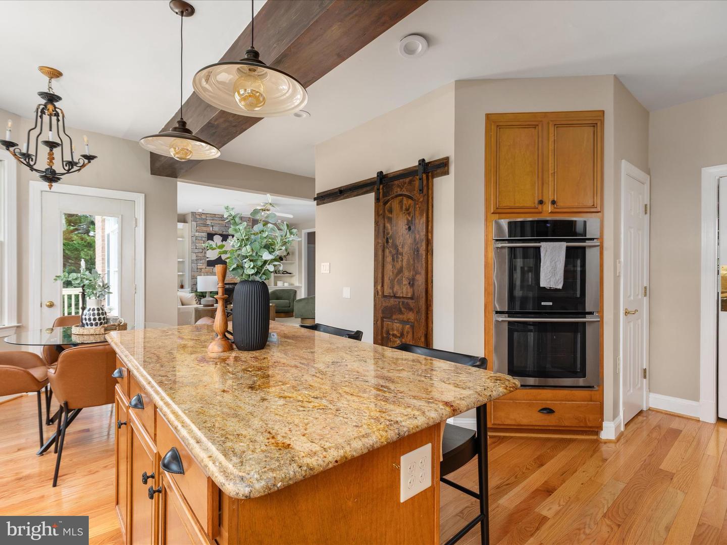 7563 FOXVIEW DR, WARRENTON, Virginia 20186, 5 Bedrooms Bedrooms, 9 Rooms Rooms,4 BathroomsBathrooms,Residential,For sale,7563 FOXVIEW DR,VAFQ2017450 MLS # VAFQ2017450