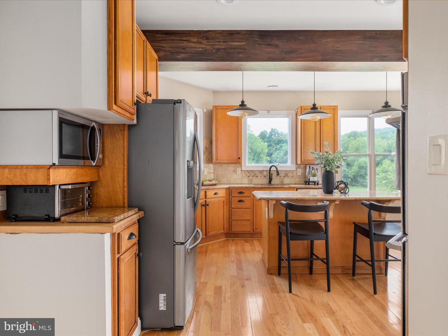7563 FOXVIEW DR, WARRENTON, Virginia 20186, 5 Bedrooms Bedrooms, 9 Rooms Rooms,4 BathroomsBathrooms,Residential,For sale,7563 FOXVIEW DR,VAFQ2017450 MLS # VAFQ2017450