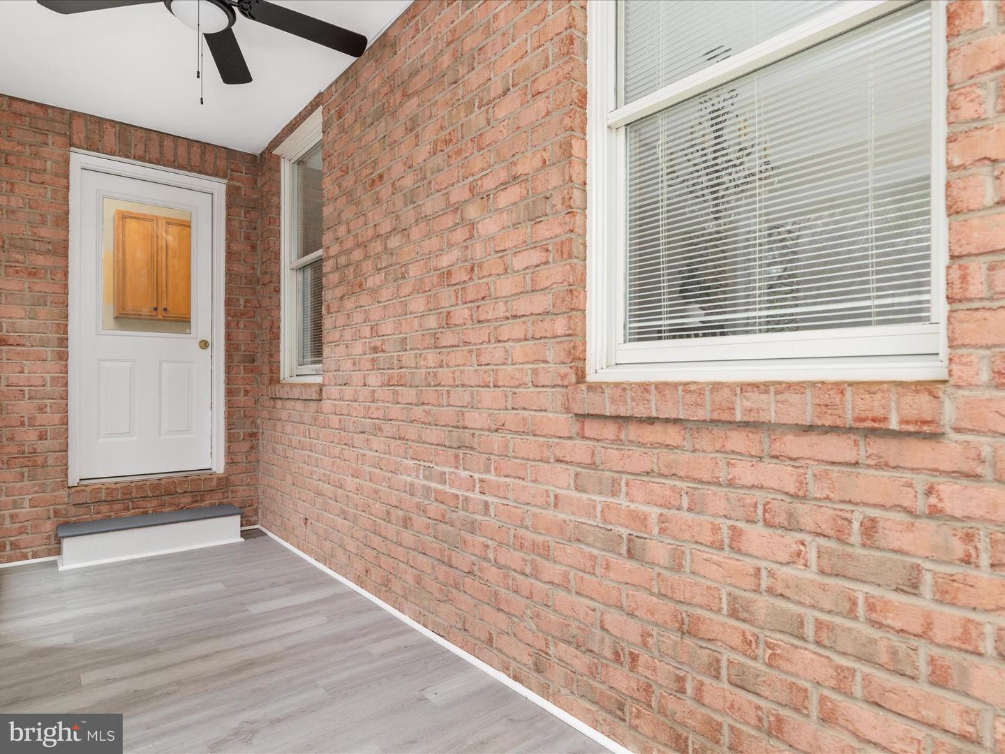 7563 FOXVIEW DR, WARRENTON, Virginia 20186, 5 Bedrooms Bedrooms, 9 Rooms Rooms,4 BathroomsBathrooms,Residential,For sale,7563 FOXVIEW DR,VAFQ2017450 MLS # VAFQ2017450