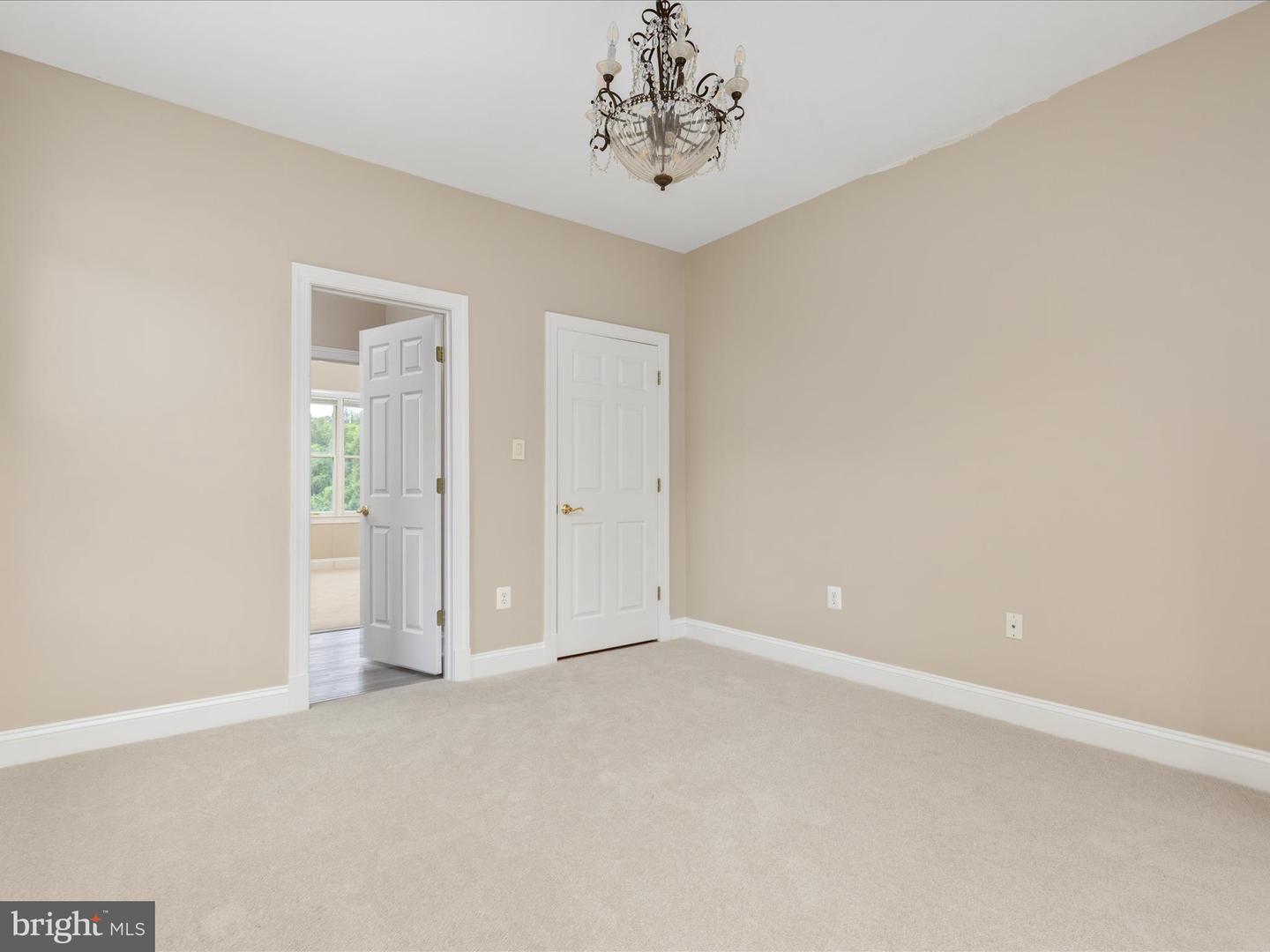 7563 FOXVIEW DR, WARRENTON, Virginia 20186, 5 Bedrooms Bedrooms, 9 Rooms Rooms,4 BathroomsBathrooms,Residential,For sale,7563 FOXVIEW DR,VAFQ2017450 MLS # VAFQ2017450