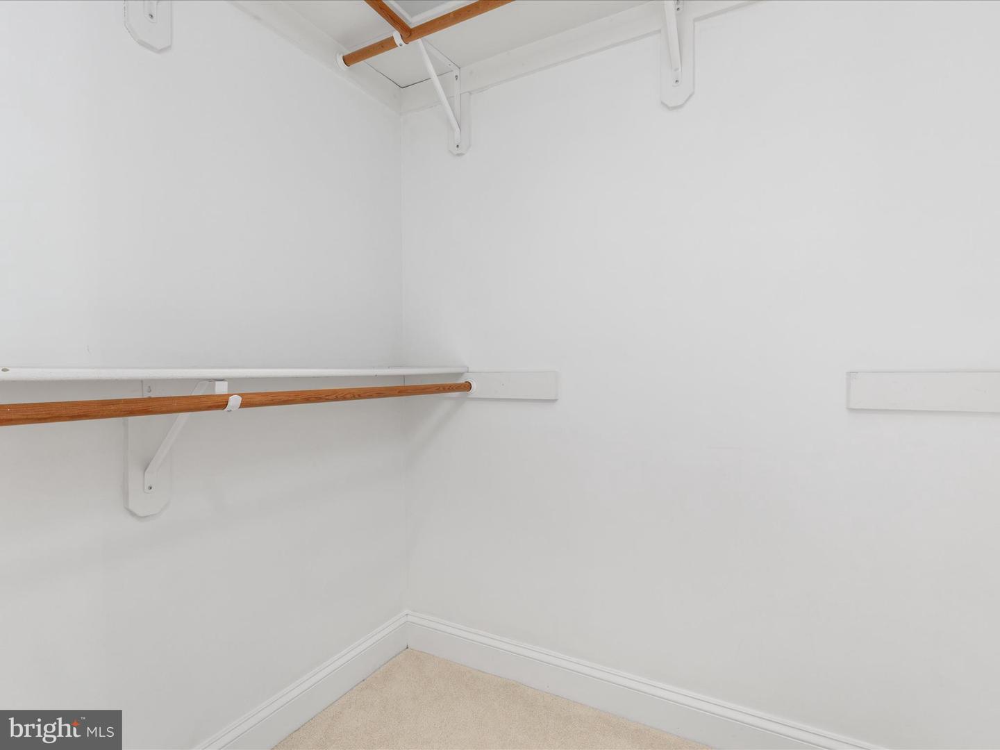 7563 FOXVIEW DR, WARRENTON, Virginia 20186, 5 Bedrooms Bedrooms, 9 Rooms Rooms,4 BathroomsBathrooms,Residential,For sale,7563 FOXVIEW DR,VAFQ2017450 MLS # VAFQ2017450