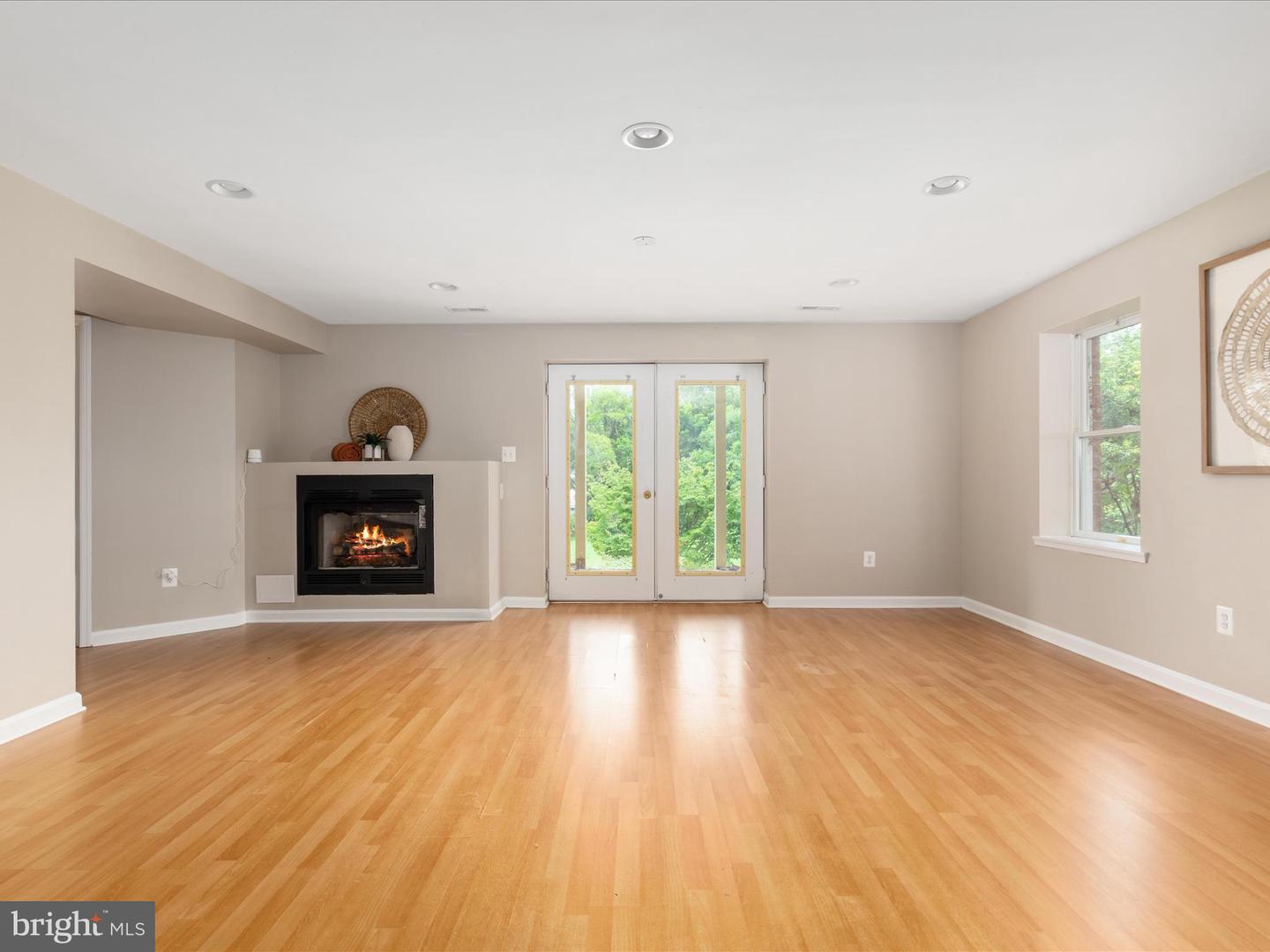 7563 FOXVIEW DR, WARRENTON, Virginia 20186, 5 Bedrooms Bedrooms, 9 Rooms Rooms,4 BathroomsBathrooms,Residential,For sale,7563 FOXVIEW DR,VAFQ2017450 MLS # VAFQ2017450