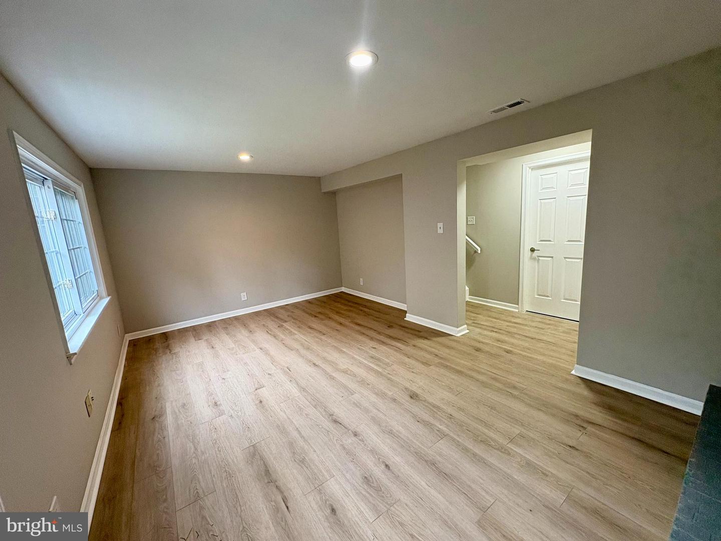 5213 PLEASURE COVE CT, ALEXANDRIA, Virginia 22315, 3 Bedrooms Bedrooms, ,2 BathroomsBathrooms,Residential,For sale,5213 PLEASURE COVE CT,VAFX2256372 MLS # VAFX2256372