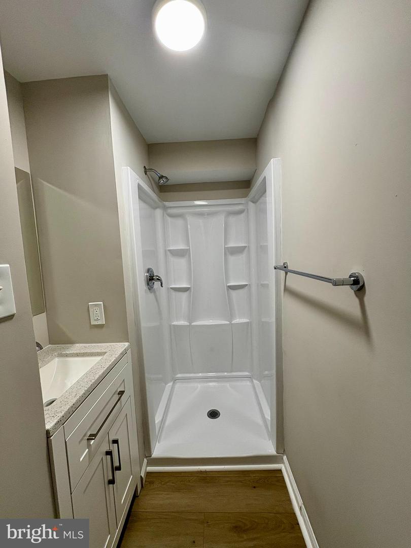 5213 PLEASURE COVE CT, ALEXANDRIA, Virginia 22315, 3 Bedrooms Bedrooms, ,2 BathroomsBathrooms,Residential,For sale,5213 PLEASURE COVE CT,VAFX2256372 MLS # VAFX2256372