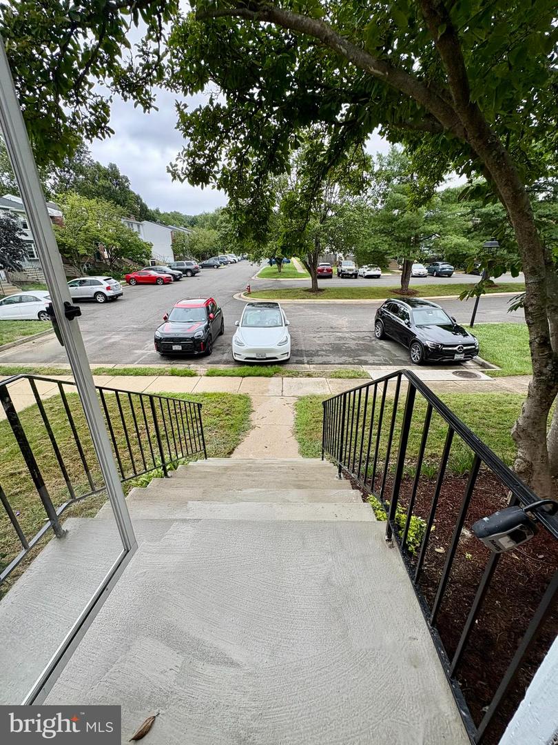 5213 PLEASURE COVE CT, ALEXANDRIA, Virginia 22315, 3 Bedrooms Bedrooms, ,2 BathroomsBathrooms,Residential,For sale,5213 PLEASURE COVE CT,VAFX2256372 MLS # VAFX2256372