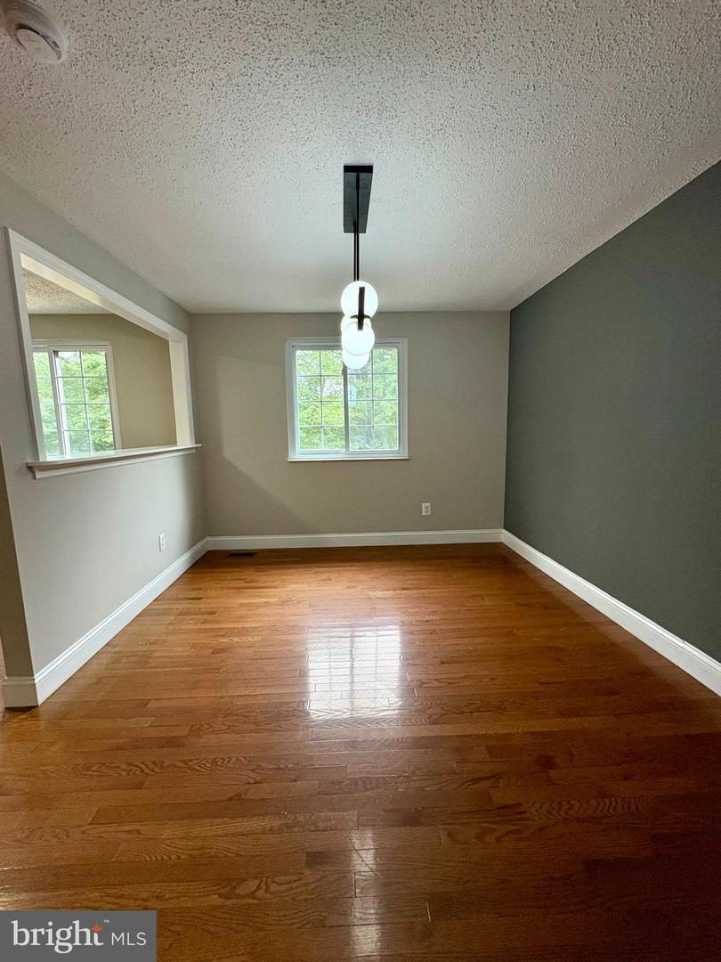 5213 PLEASURE COVE CT, ALEXANDRIA, Virginia 22315, 3 Bedrooms Bedrooms, ,2 BathroomsBathrooms,Residential,For sale,5213 PLEASURE COVE CT,VAFX2256372 MLS # VAFX2256372