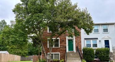 5213 PLEASURE COVE CT, ALEXANDRIA, Virginia 22315, 3 Bedrooms Bedrooms, ,2 BathroomsBathrooms,Residential,For sale,5213 PLEASURE COVE CT,VAFX2256372 MLS # VAFX2256372
