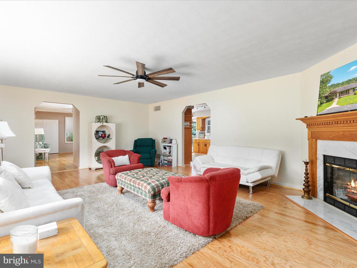 861 BATTLEFIELD BLUFF DR, NEW MARKET, Virginia 22844, 4 Bedrooms Bedrooms, ,3 BathroomsBathrooms,Residential,For sale,861 BATTLEFIELD BLUFF DR,VASH2012082 MLS # VASH2012082