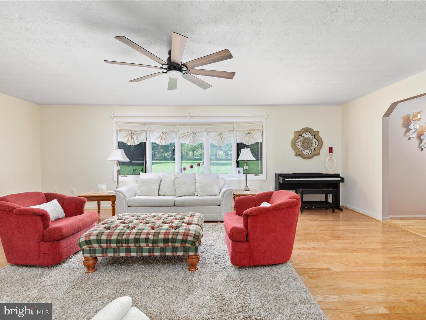 861 BATTLEFIELD BLUFF DR, NEW MARKET, Virginia 22844, 4 Bedrooms Bedrooms, ,3 BathroomsBathrooms,Residential,For sale,861 BATTLEFIELD BLUFF DR,VASH2012082 MLS # VASH2012082