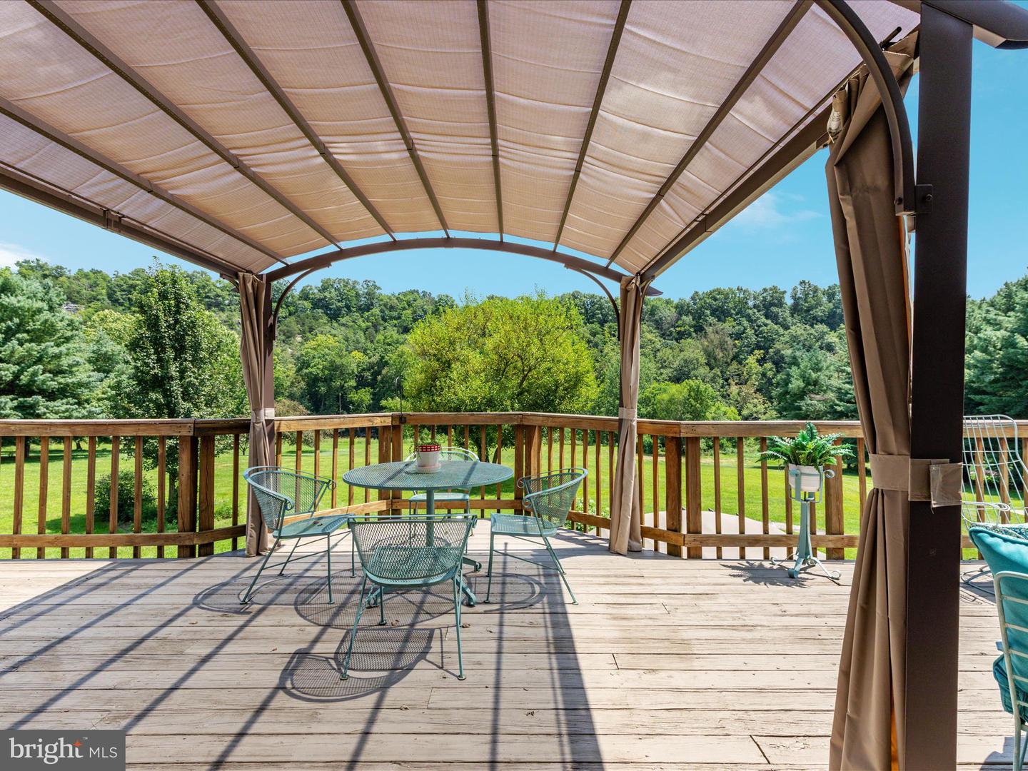 861 BATTLEFIELD BLUFF DR, NEW MARKET, Virginia 22844, 4 Bedrooms Bedrooms, ,3 BathroomsBathrooms,Residential,For sale,861 BATTLEFIELD BLUFF DR,VASH2012082 MLS # VASH2012082
