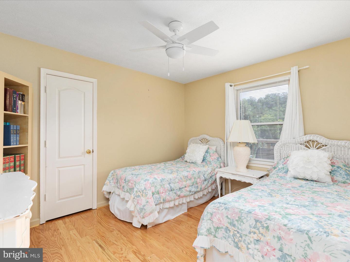 861 BATTLEFIELD BLUFF DR, NEW MARKET, Virginia 22844, 4 Bedrooms Bedrooms, ,3 BathroomsBathrooms,Residential,For sale,861 BATTLEFIELD BLUFF DR,VASH2012082 MLS # VASH2012082