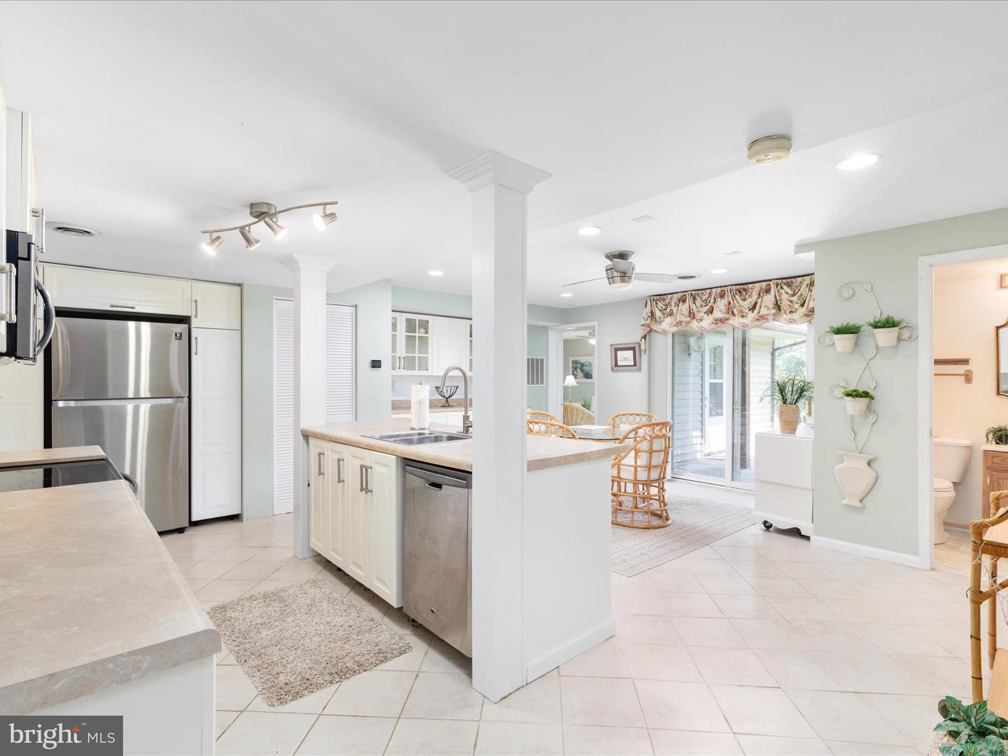 861 BATTLEFIELD BLUFF DR, NEW MARKET, Virginia 22844, 4 Bedrooms Bedrooms, ,3 BathroomsBathrooms,Residential,For sale,861 BATTLEFIELD BLUFF DR,VASH2012082 MLS # VASH2012082