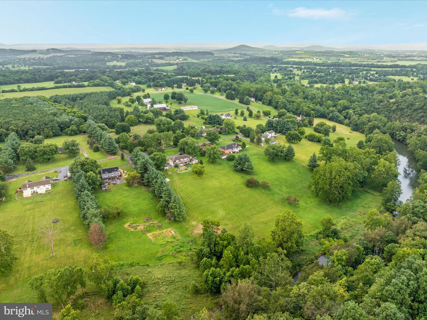 861 BATTLEFIELD BLUFF DR, NEW MARKET, Virginia 22844, 4 Bedrooms Bedrooms, ,3 BathroomsBathrooms,Residential,For sale,861 BATTLEFIELD BLUFF DR,VASH2012082 MLS # VASH2012082