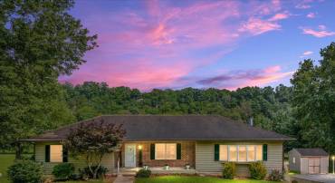 861 BATTLEFIELD BLUFF DR, NEW MARKET, Virginia 22844, 4 Bedrooms Bedrooms, ,3 BathroomsBathrooms,Residential,For sale,861 BATTLEFIELD BLUFF DR,VASH2012082 MLS # VASH2012082