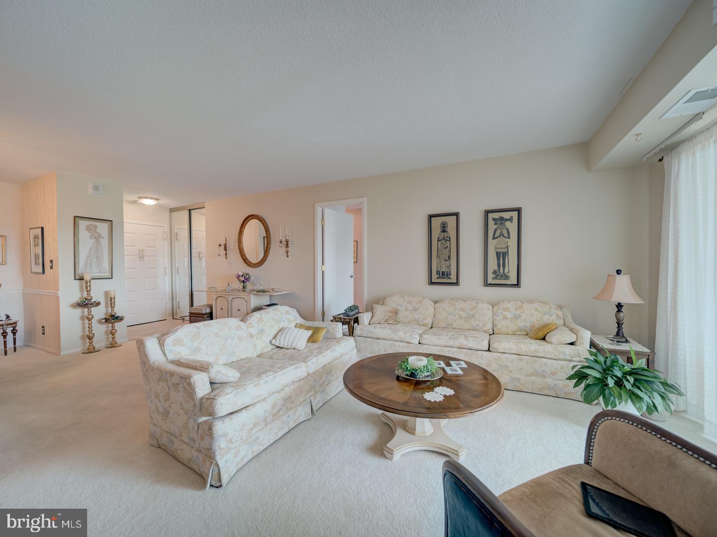 MCLEAN, Virginia 22102, 2 Bedrooms Bedrooms, ,2 BathroomsBathrooms,Residential,For sale,VAFX2258722 MLS # VAFX2258722