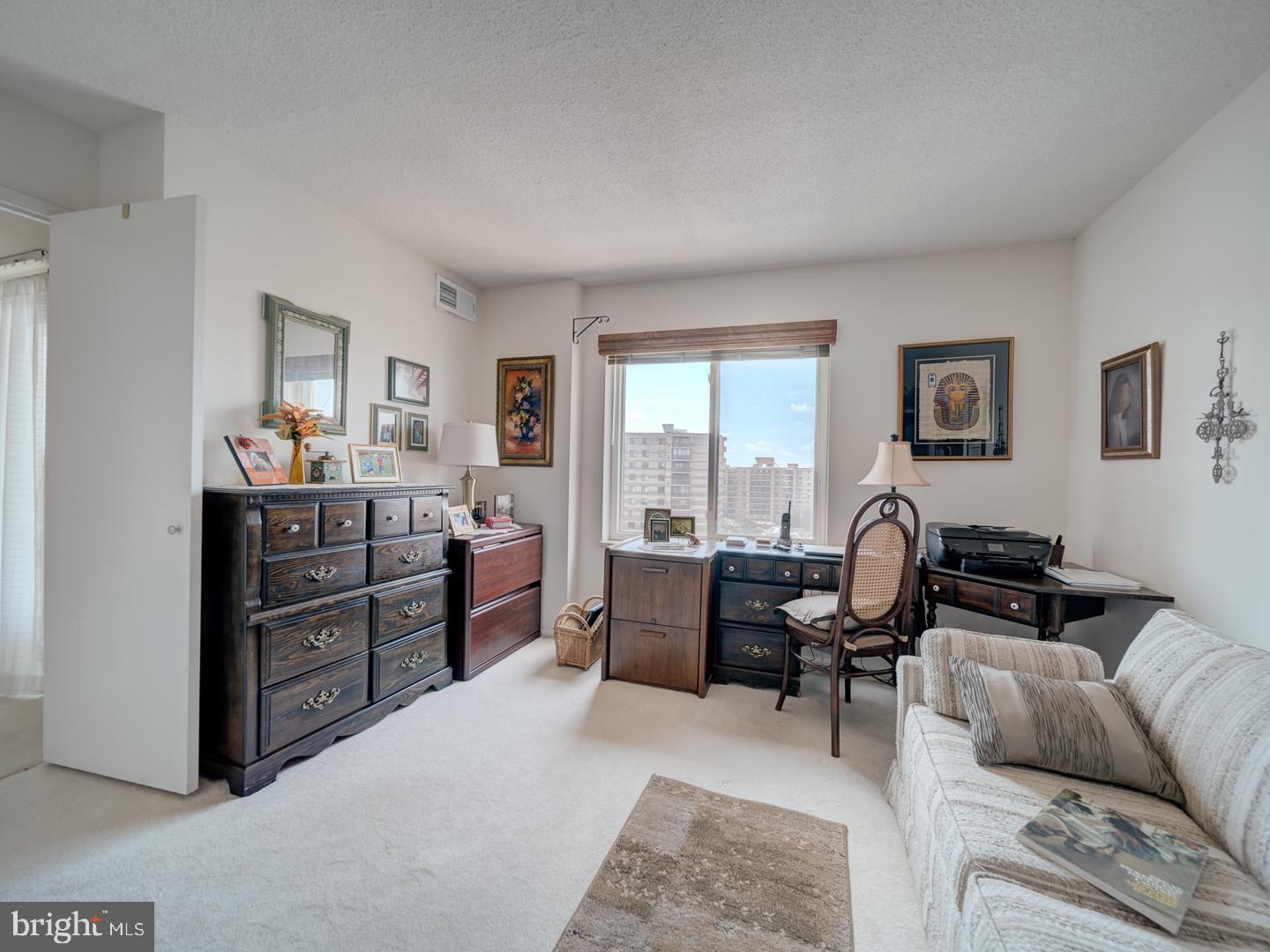 MCLEAN, Virginia 22102, 2 Bedrooms Bedrooms, ,2 BathroomsBathrooms,Residential,For sale,VAFX2258722 MLS # VAFX2258722