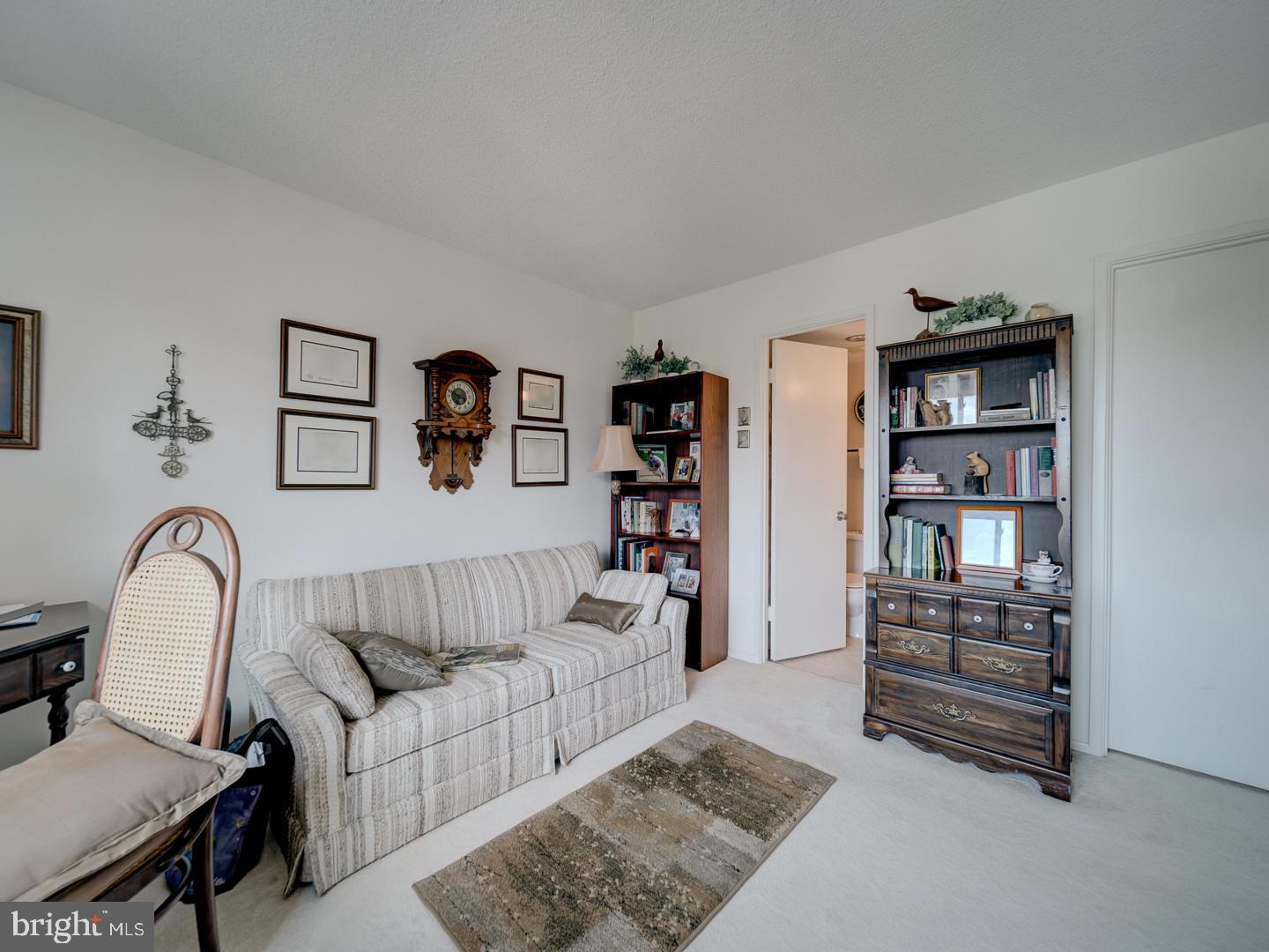 MCLEAN, Virginia 22102, 2 Bedrooms Bedrooms, ,2 BathroomsBathrooms,Residential,For sale,VAFX2258722 MLS # VAFX2258722