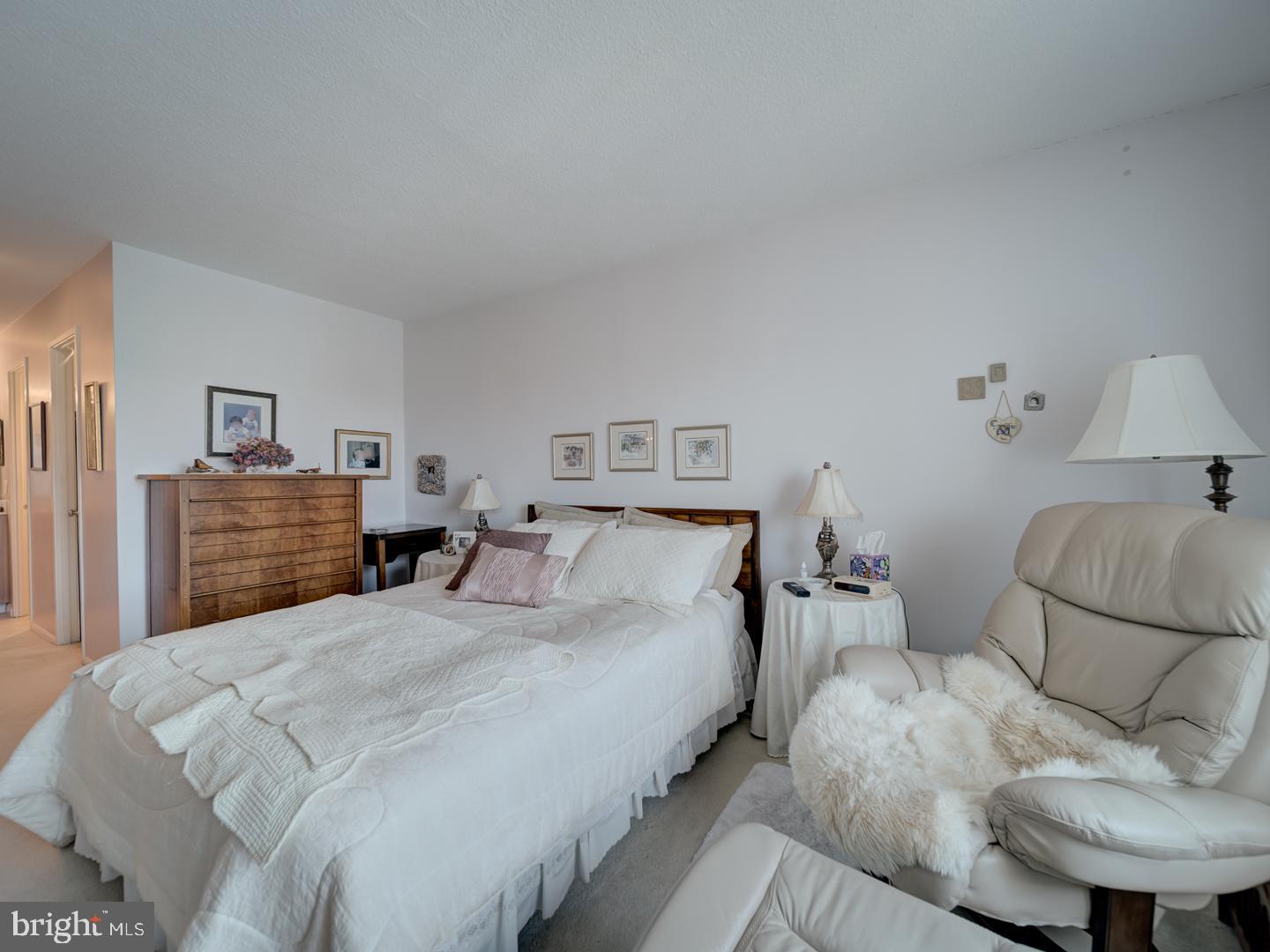 MCLEAN, Virginia 22102, 2 Bedrooms Bedrooms, ,2 BathroomsBathrooms,Residential,For sale,VAFX2258722 MLS # VAFX2258722