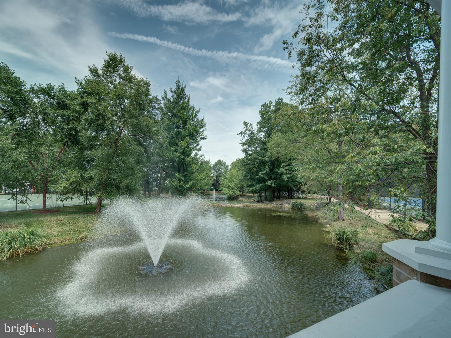 MCLEAN, Virginia 22102, 2 Bedrooms Bedrooms, ,2 BathroomsBathrooms,Residential,For sale,VAFX2258722 MLS # VAFX2258722