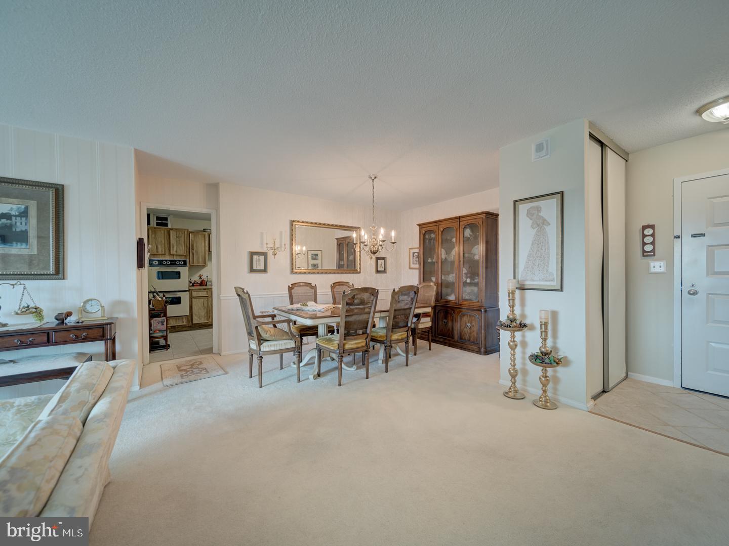 MCLEAN, Virginia 22102, 2 Bedrooms Bedrooms, ,2 BathroomsBathrooms,Residential,For sale,VAFX2258722 MLS # VAFX2258722