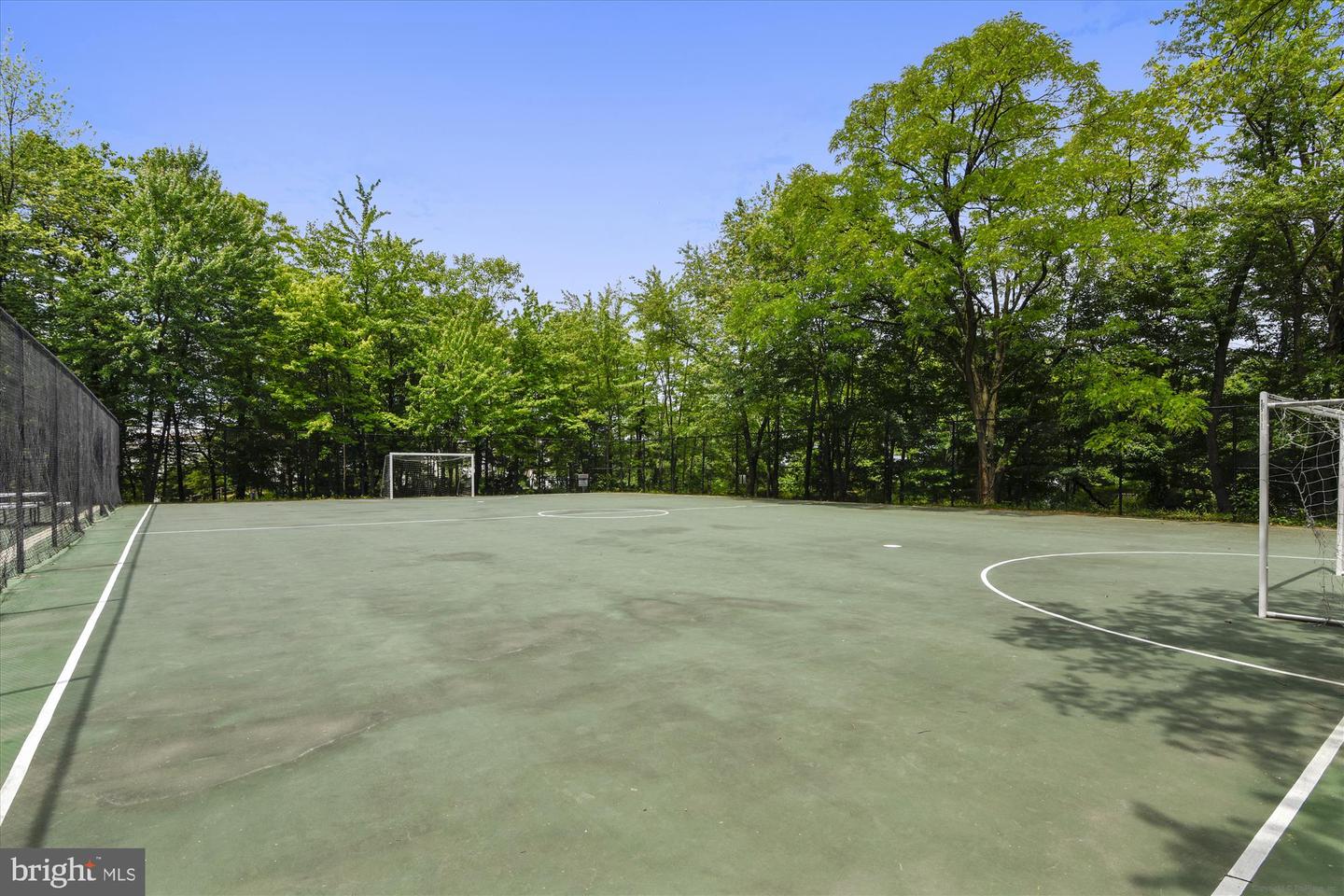 MCLEAN, Virginia 22102, 2 Bedrooms Bedrooms, ,2 BathroomsBathrooms,Residential,For sale,VAFX2258722 MLS # VAFX2258722