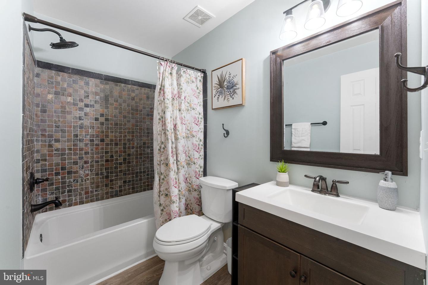 8504 S OAKS CT, FREDERICKSBURG, Virginia 22407, 4 Bedrooms Bedrooms, 7 Rooms Rooms,2 BathroomsBathrooms,Residential,For sale,8504 S OAKS CT,VASP2035168 MLS # VASP2035168