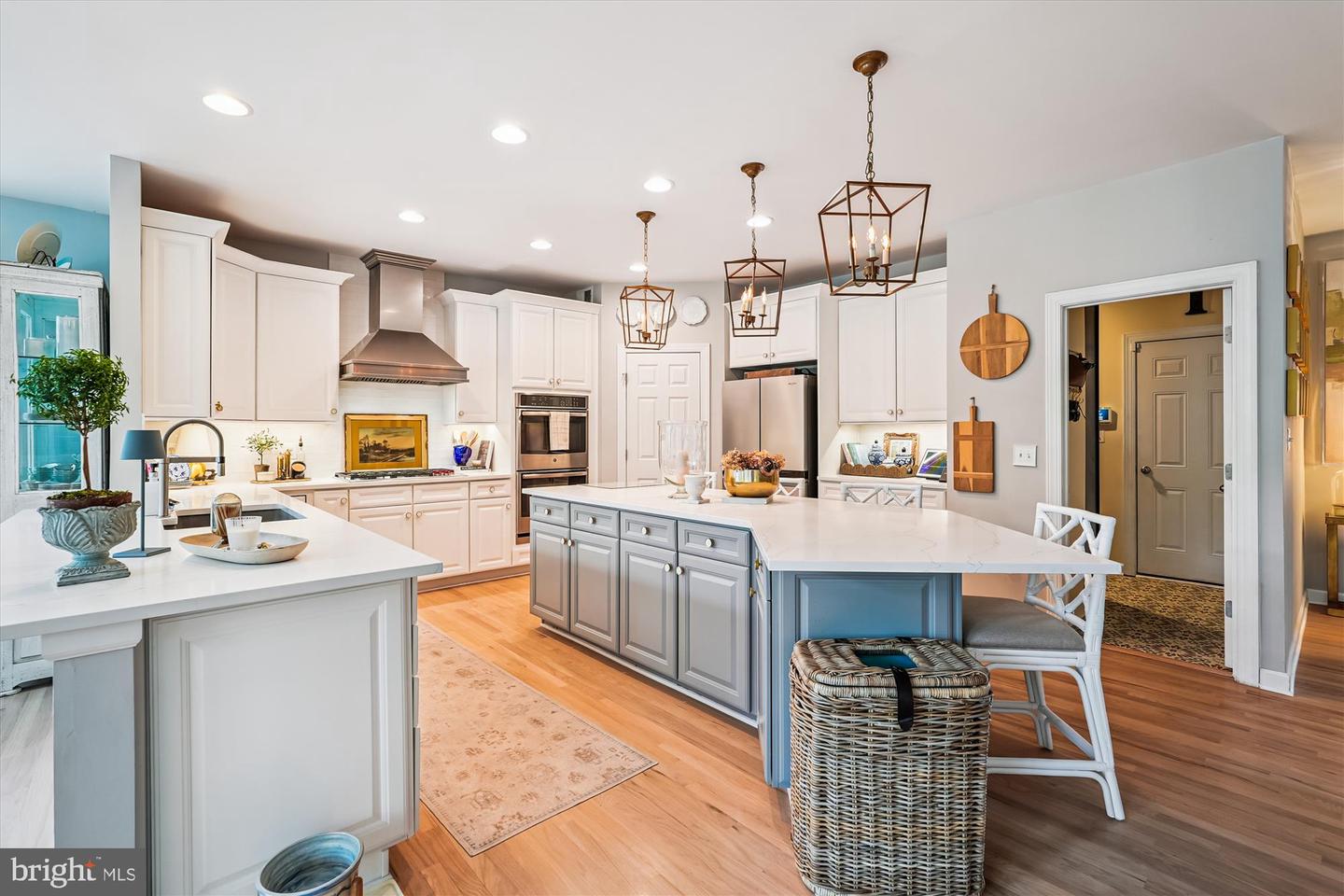12851 APRIL CIR, LOVETTSVILLE, Virginia 20180, 6 Bedrooms Bedrooms, ,5 BathroomsBathrooms,Residential,For sale,12851 APRIL CIR,VALO2103762 MLS # VALO2103762