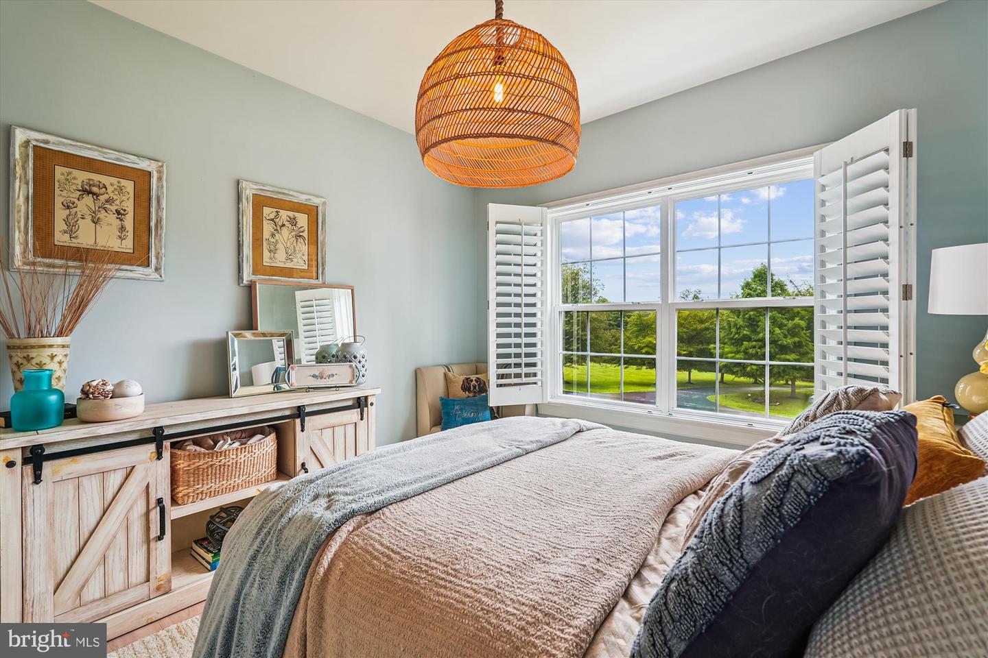 12851 APRIL CIR, LOVETTSVILLE, Virginia 20180, 6 Bedrooms Bedrooms, ,5 BathroomsBathrooms,Residential,For sale,12851 APRIL CIR,VALO2103762 MLS # VALO2103762