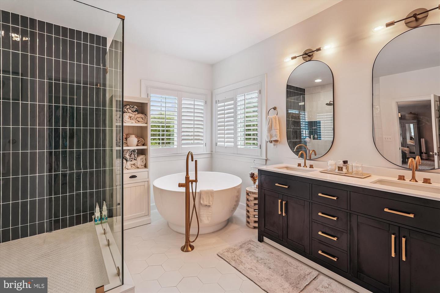 12851 APRIL CIR, LOVETTSVILLE, Virginia 20180, 6 Bedrooms Bedrooms, ,5 BathroomsBathrooms,Residential,For sale,12851 APRIL CIR,VALO2103762 MLS # VALO2103762