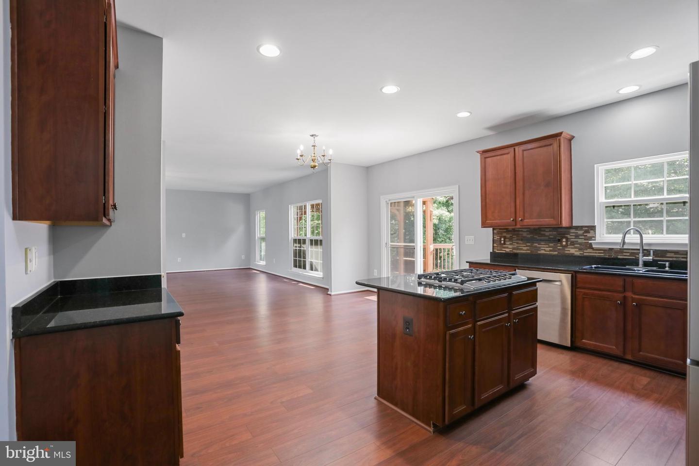 5319 DAYBREAK LN, WOODBRIDGE, Virginia 22193, 5 Bedrooms Bedrooms, ,3 BathroomsBathrooms,Residential,For sale,5319 DAYBREAK LN,VAPW2100642 MLS # VAPW2100642